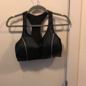 NWOT Moving Comfort Vixen Sports Bra